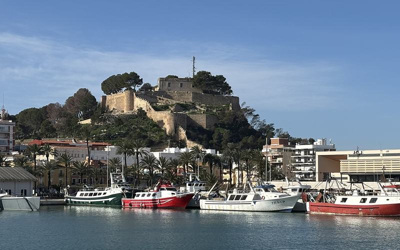 Dénia: havenstad met een kasteel en een sterrenkeuken