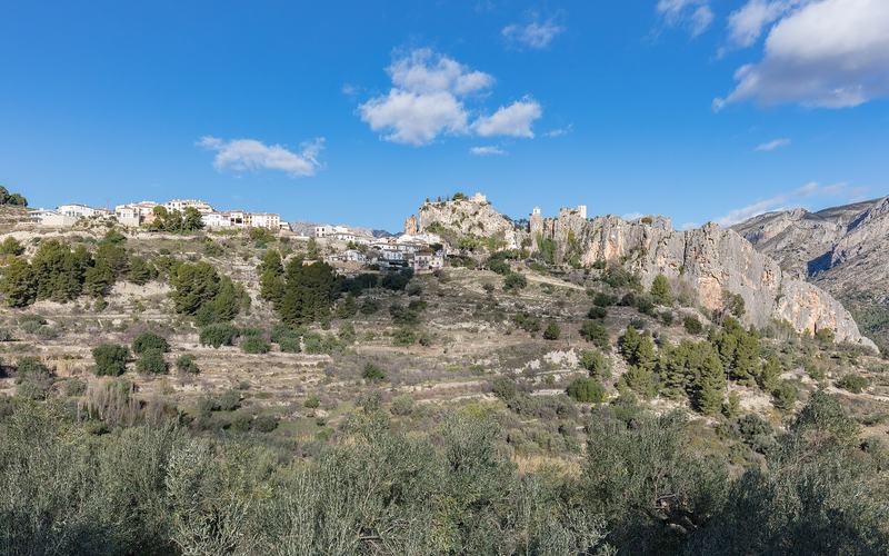 Guadalest: het adelaarsnest boven het turquoise meer